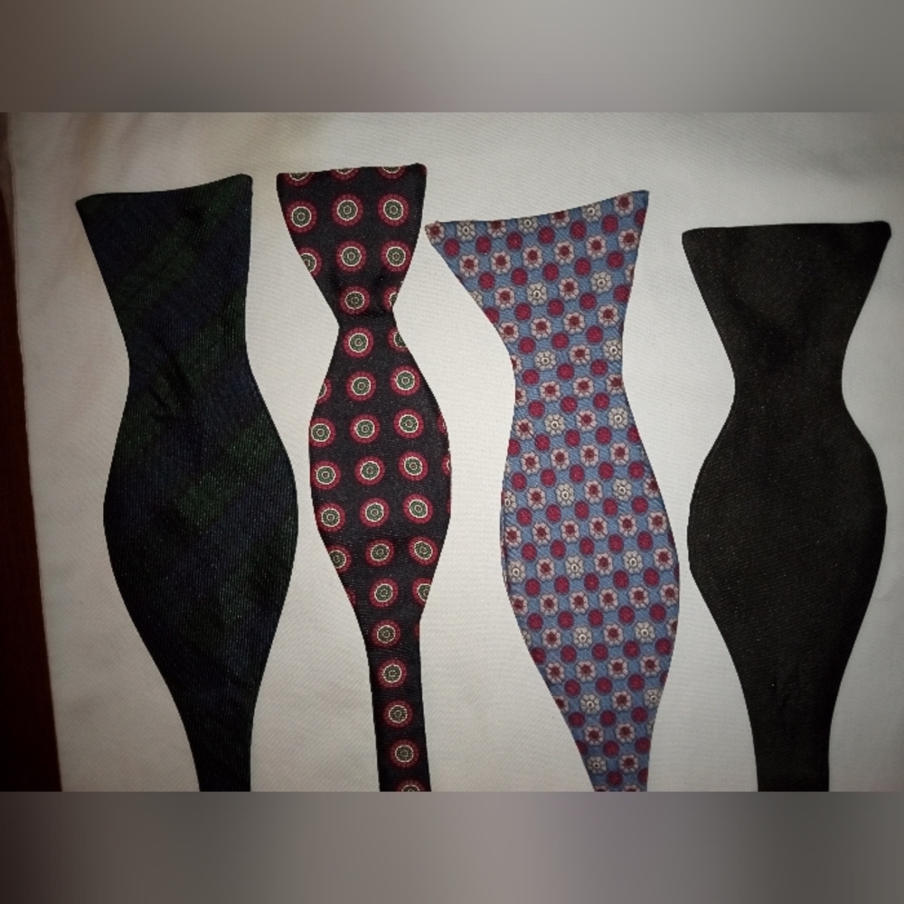 BOWTIES- 💯% SILK - Picture 3 of 4